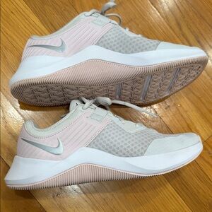 Nike Women's Light Gray and Pink Sneakers